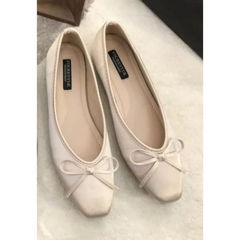 New Luxury Lace Tie Leg Satin Silk Ballet Flats Woman Square Toe Bowknot Elastic Band Ballerinas Ladies Wedding Mary Janes Shoes