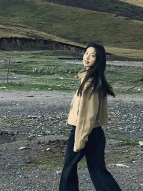 Chaqueta versátil de moda caqui Retro americana para mujer en primavera 2025, nueva chaqueta de estilo callejero para motocicleta, Top de moda