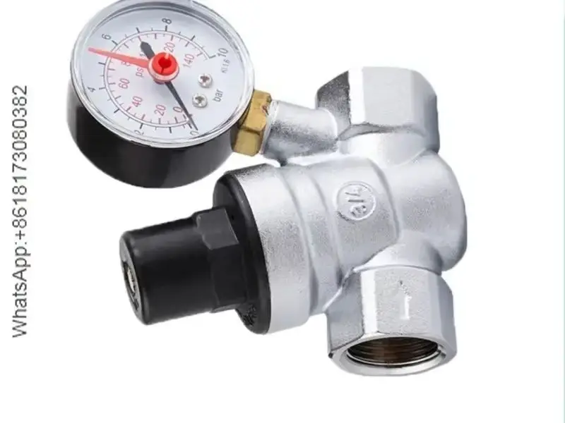 住宅街の高層ビルの水圧を調整するためのメーター付き禹範アングルバルブ