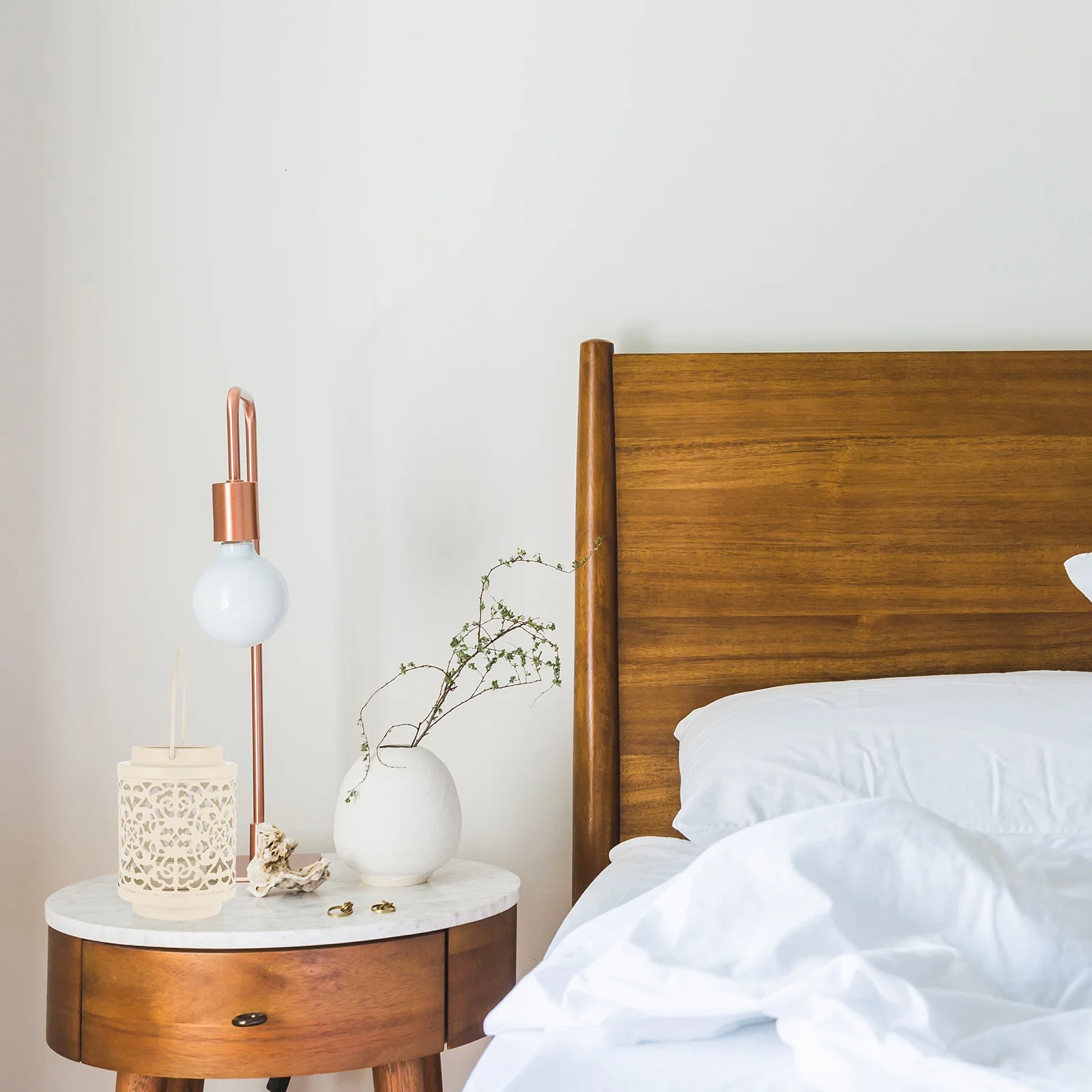 

2pcs Iron Art Holder Hollow-Out Metal Cylindrical With Handle For Party Wedding Home Decor Gift Celebration