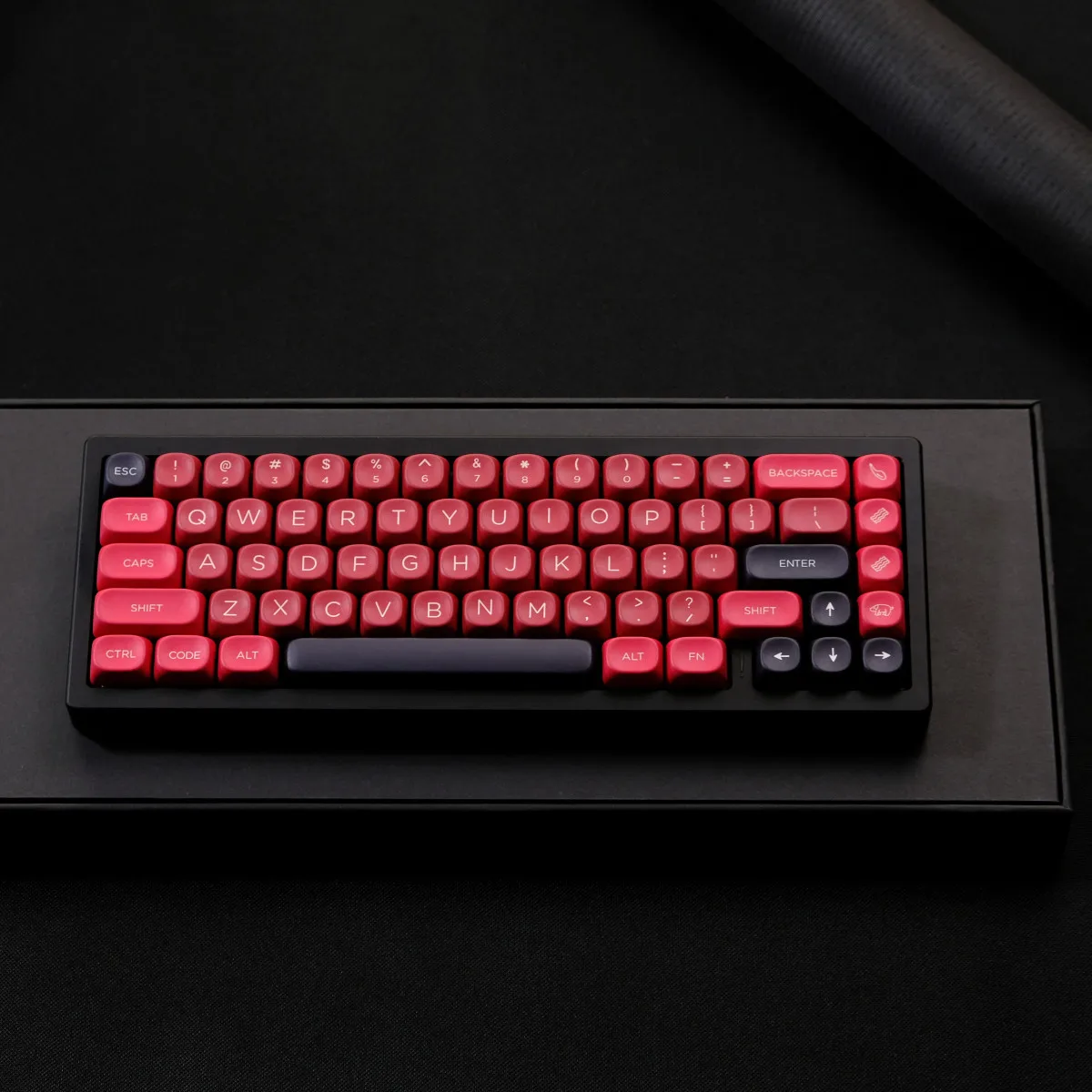 Imagem -05 - Black Ham Dye Sublimação Keycaps Grupo Material Pbt Perfil Moa Switches mx Gaming Teclado Mecânico Gk96 126 Chaves