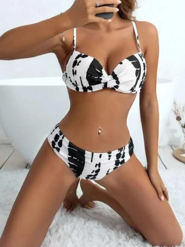 

Sexy Print Underwire Women Bikini Vintage Lace-Up Cross Strap Steel Bracket Swimwear Luxury Beach Party 2-piece Holiday Swimsuit