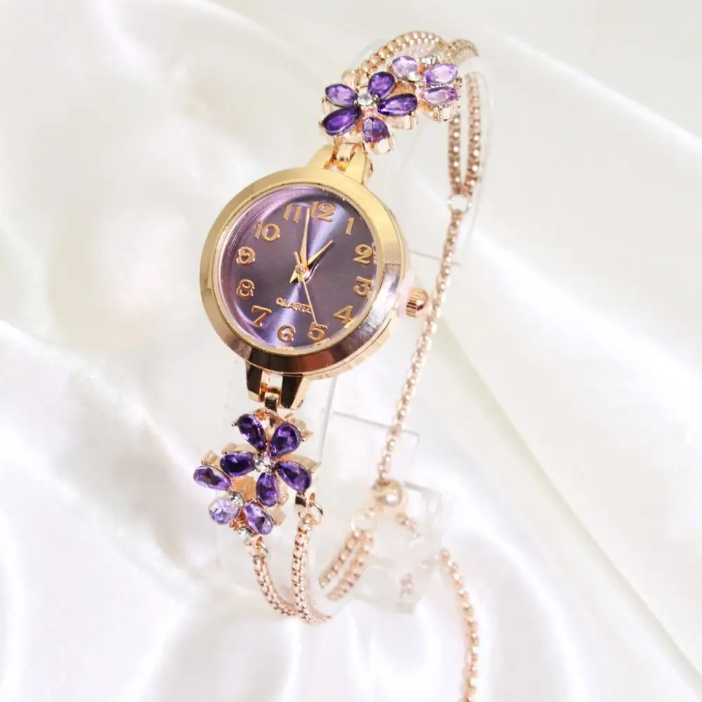 

Elegant Women's Bracelet Watch Double Layered Chain Exquisite Ladies Business Watches Flower Quartz Wristwatch Pull Type
