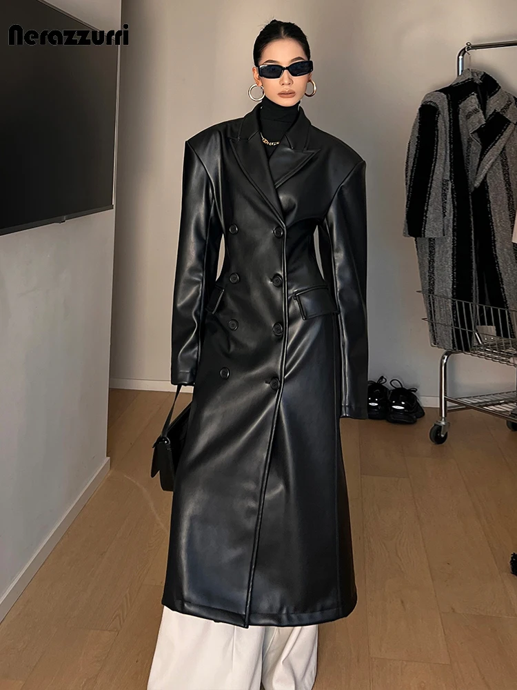 Nerazzurri wiosenno-jesienna luksusowa długa czarna dopasowana skóra Pu płaszcz trencz dla kobiet naramienniki dwurzędowa moda na wybieg