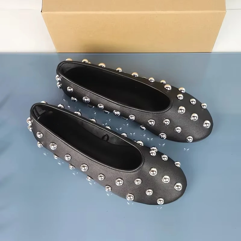 Designer Retro Black Rivet Ladies Ballet Flats Soft Leather Round Toe Shallow Female summer Footwear 2025 Plus Size Women Shoes