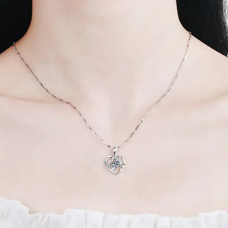 

For Valentine's Day Gift Elegant Design 0.8ct Moissanite Heart Style Pendant Necklace Women Brilliant Jewelry PT950 Platinum