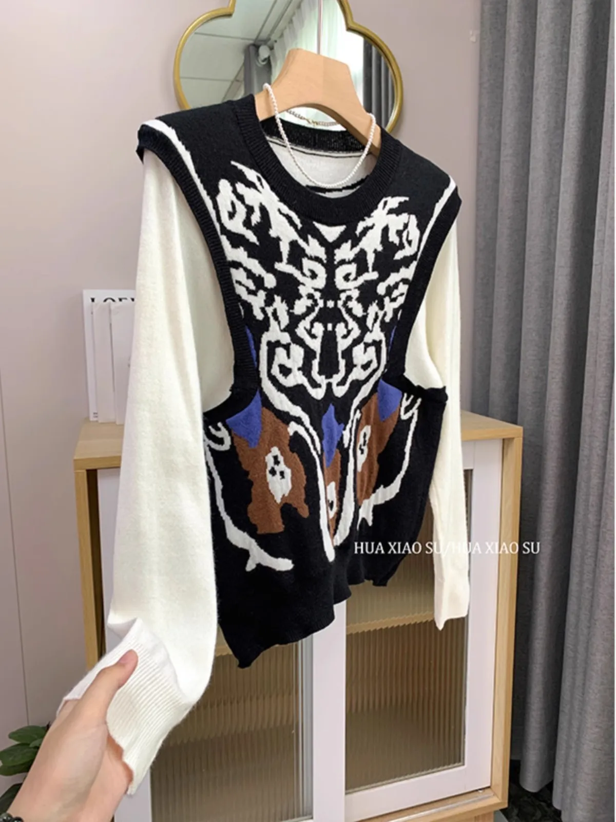 

Fake Two Patchwork Knit Vest Sweater Women's Y2K Style Round Neck Vintage Fashion Women's Knit Sweater