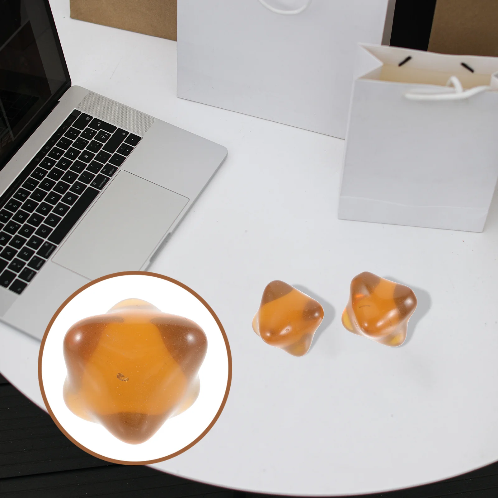 

2Pcs Hand Massage Ball Beeswax Rolling Balls for Acupressure Relief Hand Exercise Ball Reusable Fitness Massaging Tool