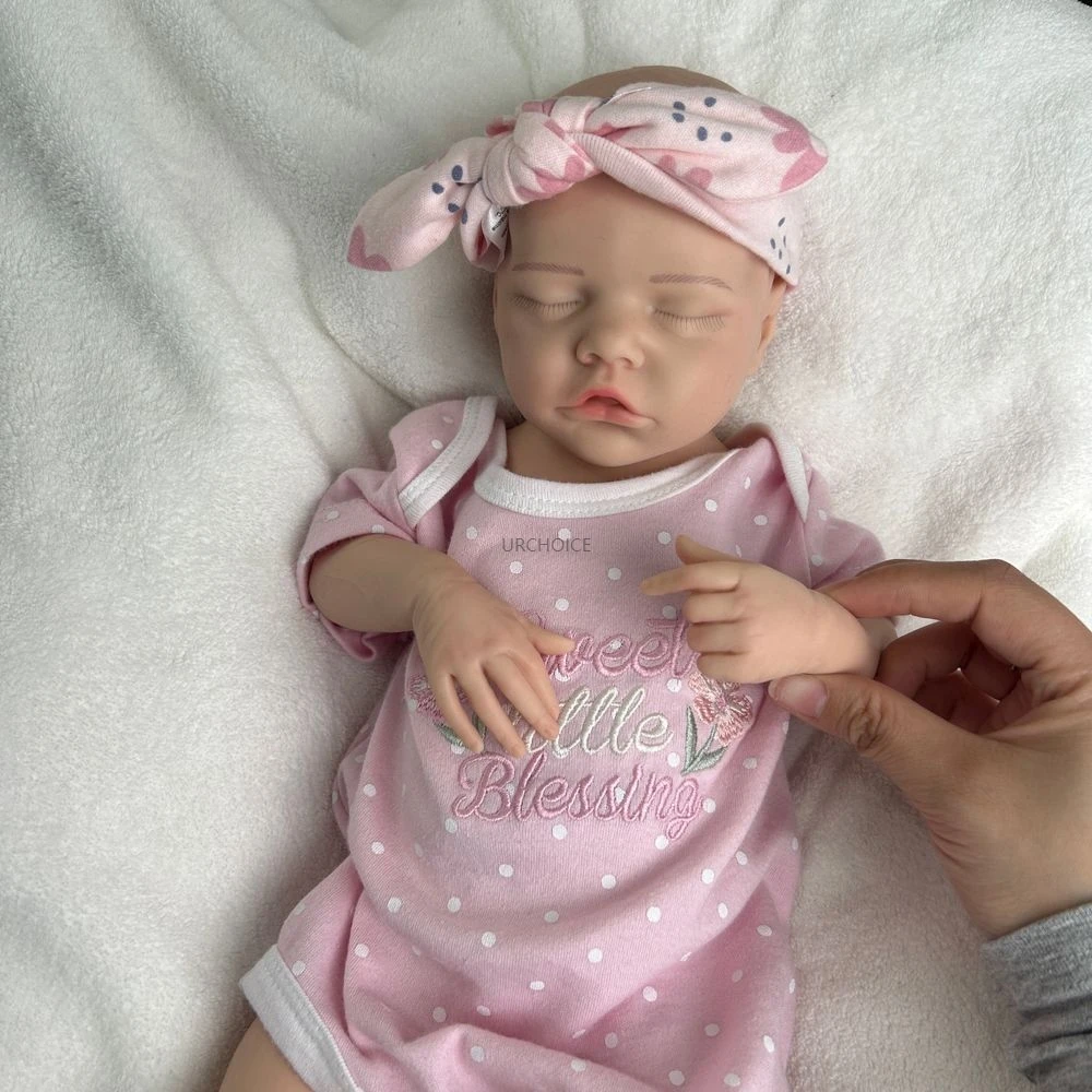 17인치 3D 피부 실제 실리콘 다시 태어난 아기 소녀 육아 연습을위한 예쁜 가중 방수 신생아 인형 생일 선물