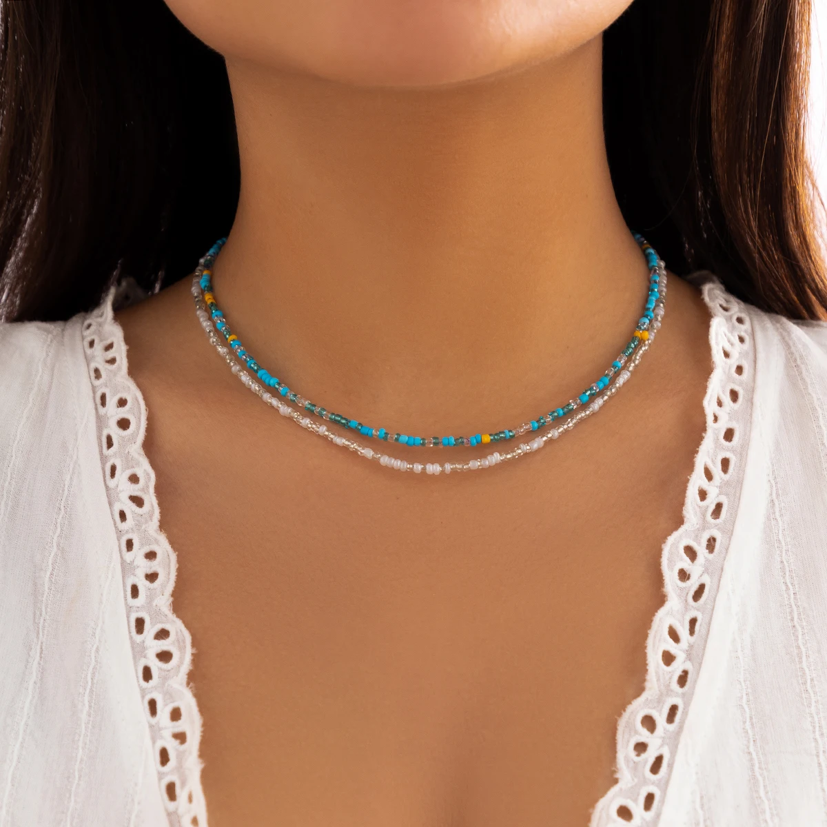 Naszyjnik z koralików akrylowych Lacteo Bohemia Multicolour, ręcznie robiony, krótki łańcuszek choker, prosta biżuteria na imprezę.
