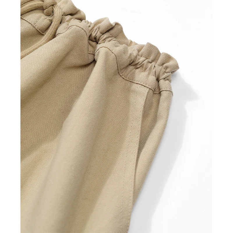 ELFSACK 2025 Autumn New Arrival Sweet Edgy Strawberry Embroidery Cargo Pants Wide Leg Drawstring Waist For Woman