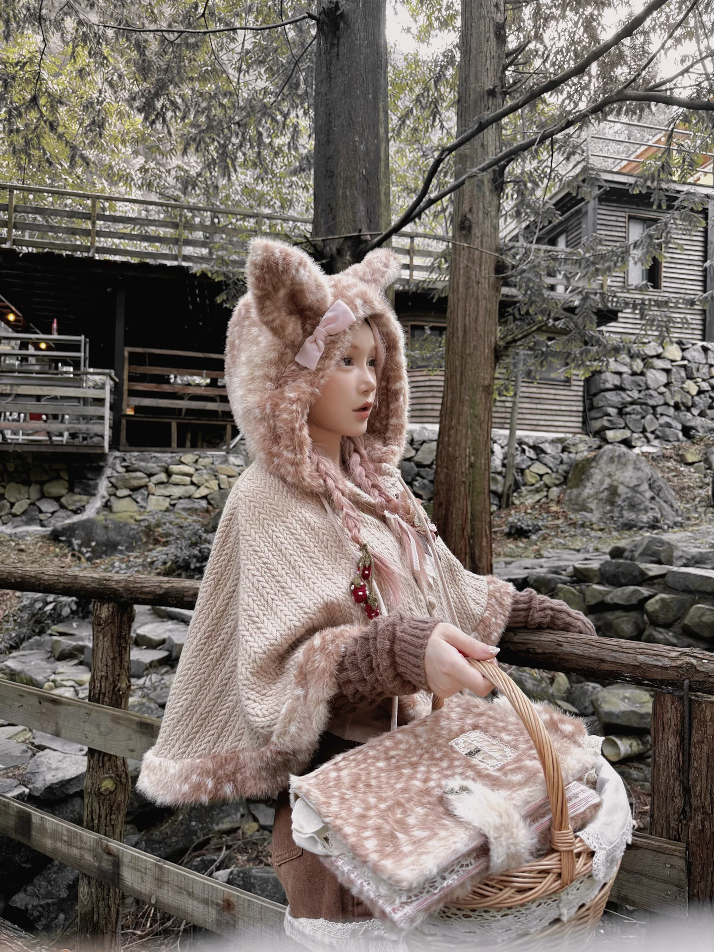 

Rose Island Winter Fur Patchwork Knitted Fce Lined Versatile Forest System Cloak Design ort Outerwear for Women