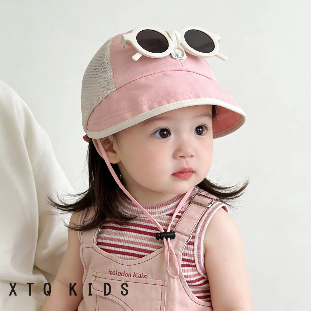 

Детская шляпа от солнца для весны и лета, тонкая модель, широкополая шляпа для защиты от солнца с солнцезащитными очками, детская бейсболка, защита от ультрафиолета, модная.