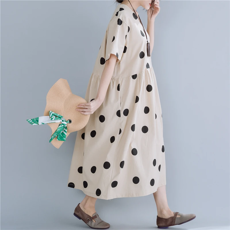 ชุดเดรสลายจุดสำหรับผู้หญิงไซส์ใหญ่ สไตล์ศิลปะ ทรงหลวม คอวี ความยาวปานกลาง ปกปิดหน้าท้อง ช่วยให้ดูผอมลง เหมาะสำหรับฤดูร้อน