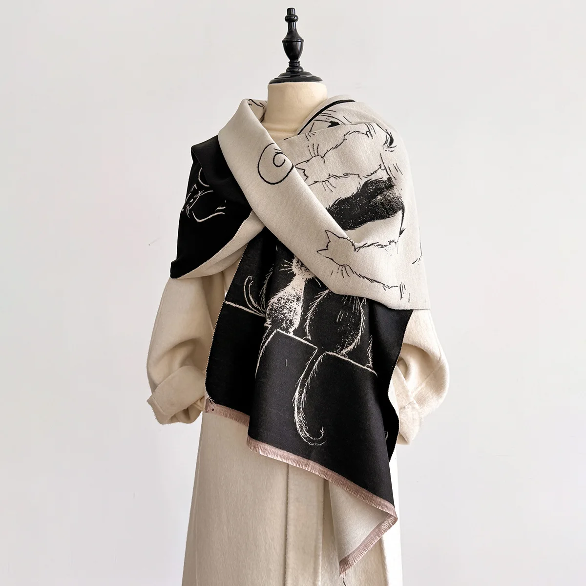 

2026 Cute Women's Autumn Winter Faux Cashmere Shawl Warm Cats Printed Scarf Versatile Blanket Use Neck Protection New Style