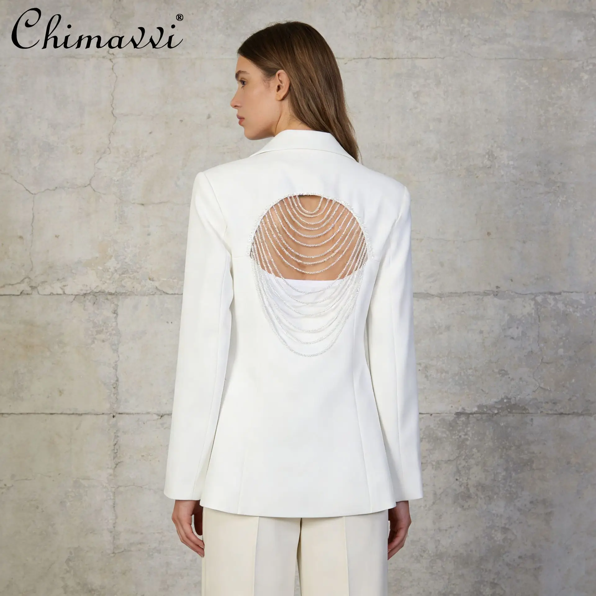 

Французский элегантный модный укороченный блейзер с вырезом на спине, бисерной цепочкой и однобортной застежкой, белый, универсальный, для женщин, весна 2026