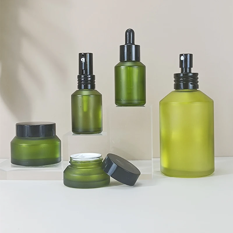 

Slanted Shoulder Cosmetic Glass Bottles and Jars Lotion Hair Oil Serum Pump Empty Glass Sets Cream Jar Bottle for Toner Lotion