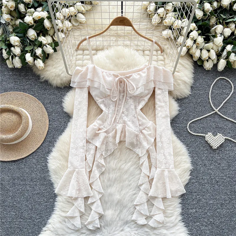 أسود وردي قبالة الكتف المرأة طويلة مضيئة كم قميص أبيض المشمش مائل الرقبة غير النظامية أعلى الأشرطة خريف جديد الكشكشة ضئيلة بلوزة