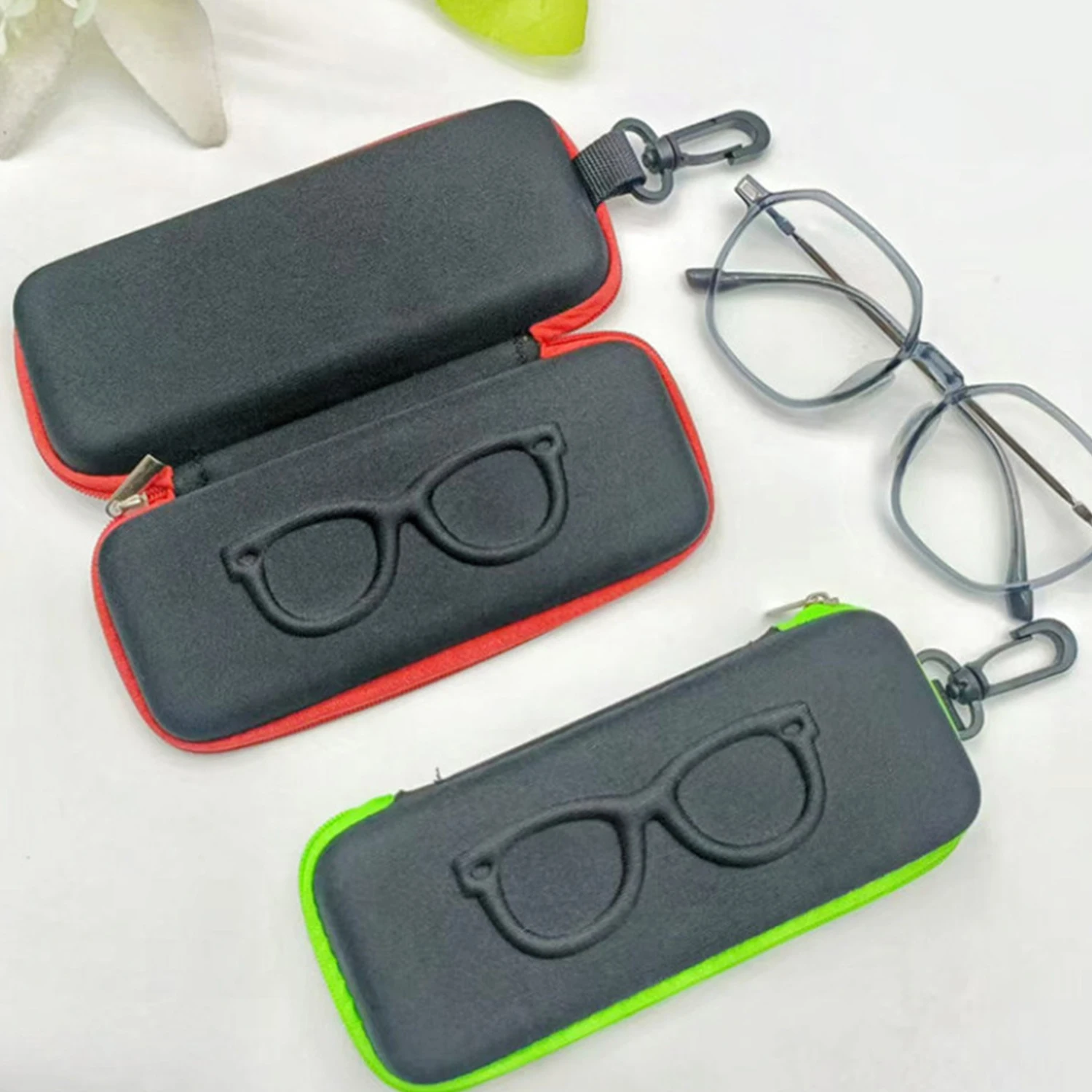 

1PC Portable Eyewear Cases Cover Sunglasses Hard Case For Women Men Glasses Box With Zip Hook Eyeglass Cases Protector New