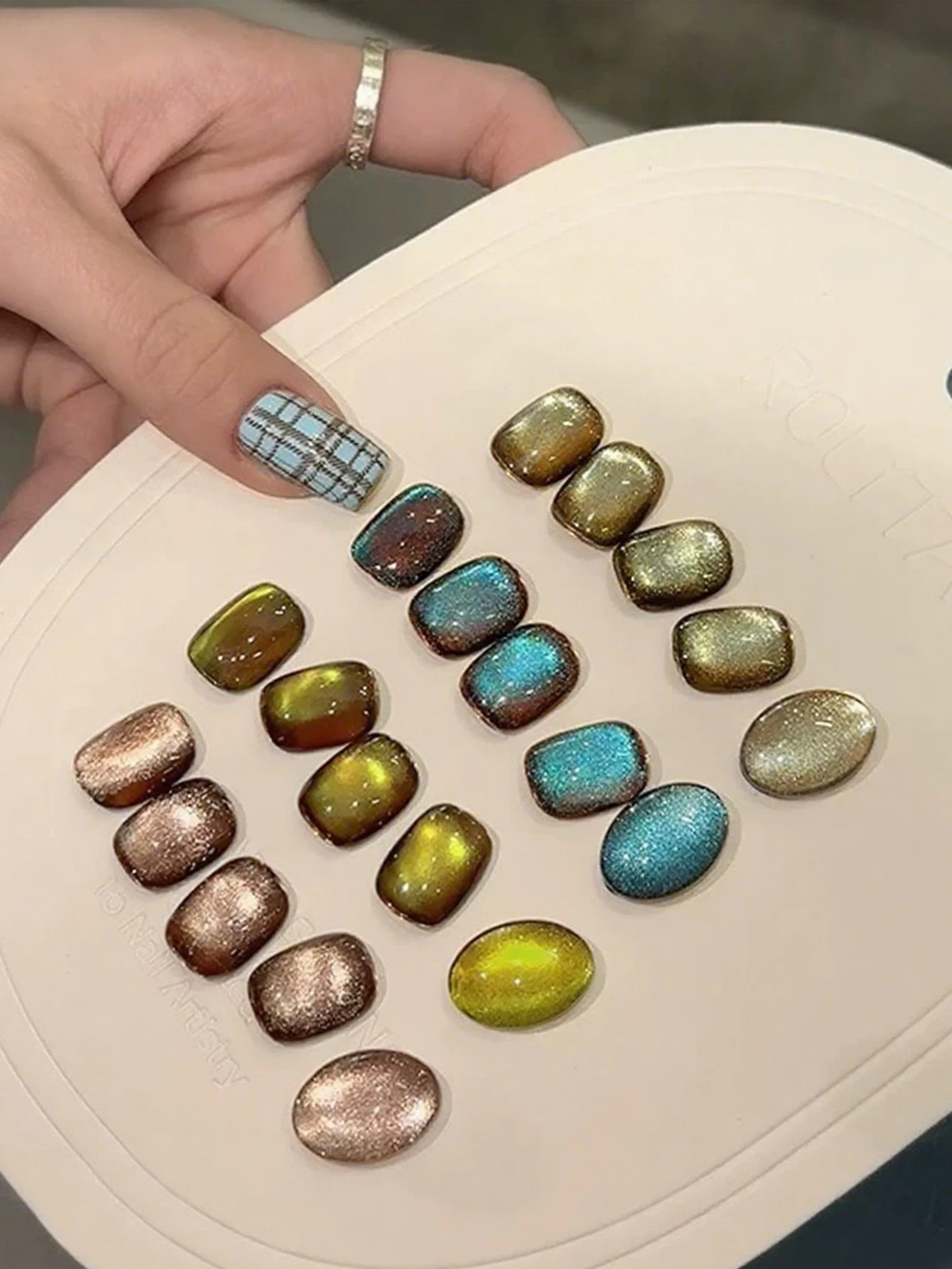 

MIANEL 10ML 1-12pcs New Autumn Crystal Stone Desert Coffee Brown Cat Eye Nail Polish Blue Green Sparkling Nails For Christmas