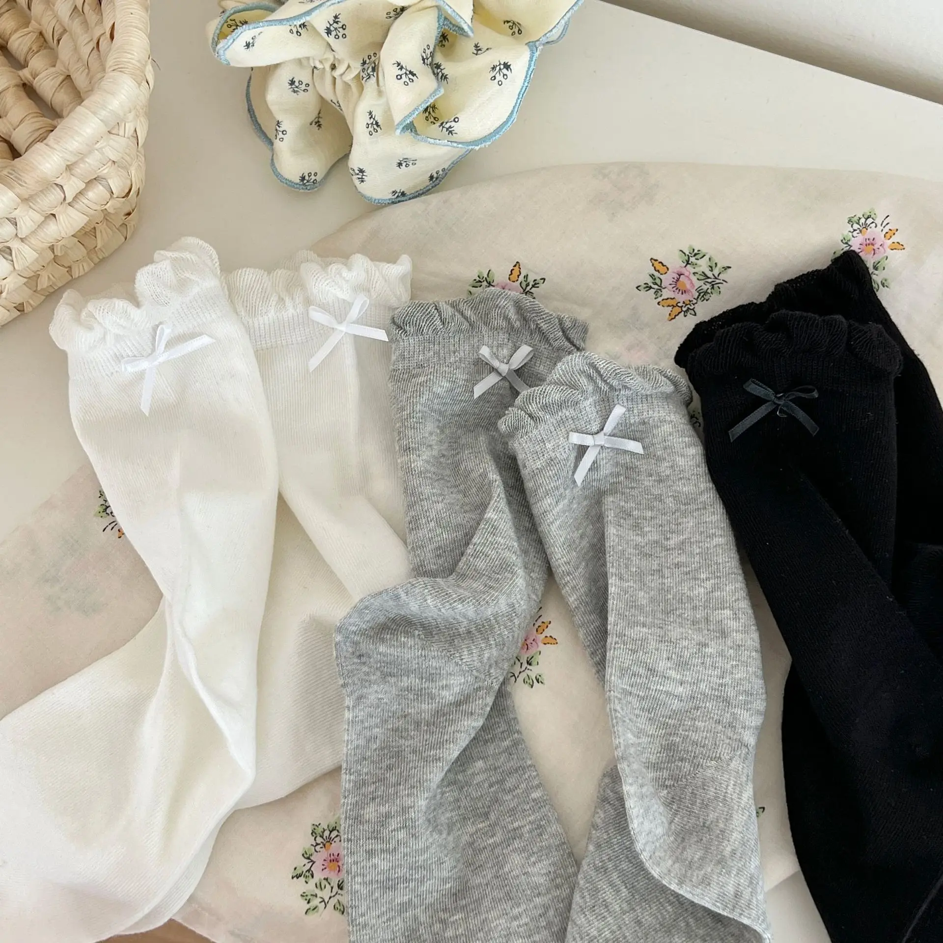 

Women's Socks Spring Summer Breathable Heel Bow Sock Ballerina Style Boneless Socks Pile Pile Tube Socks Fashion Trend Wholesale