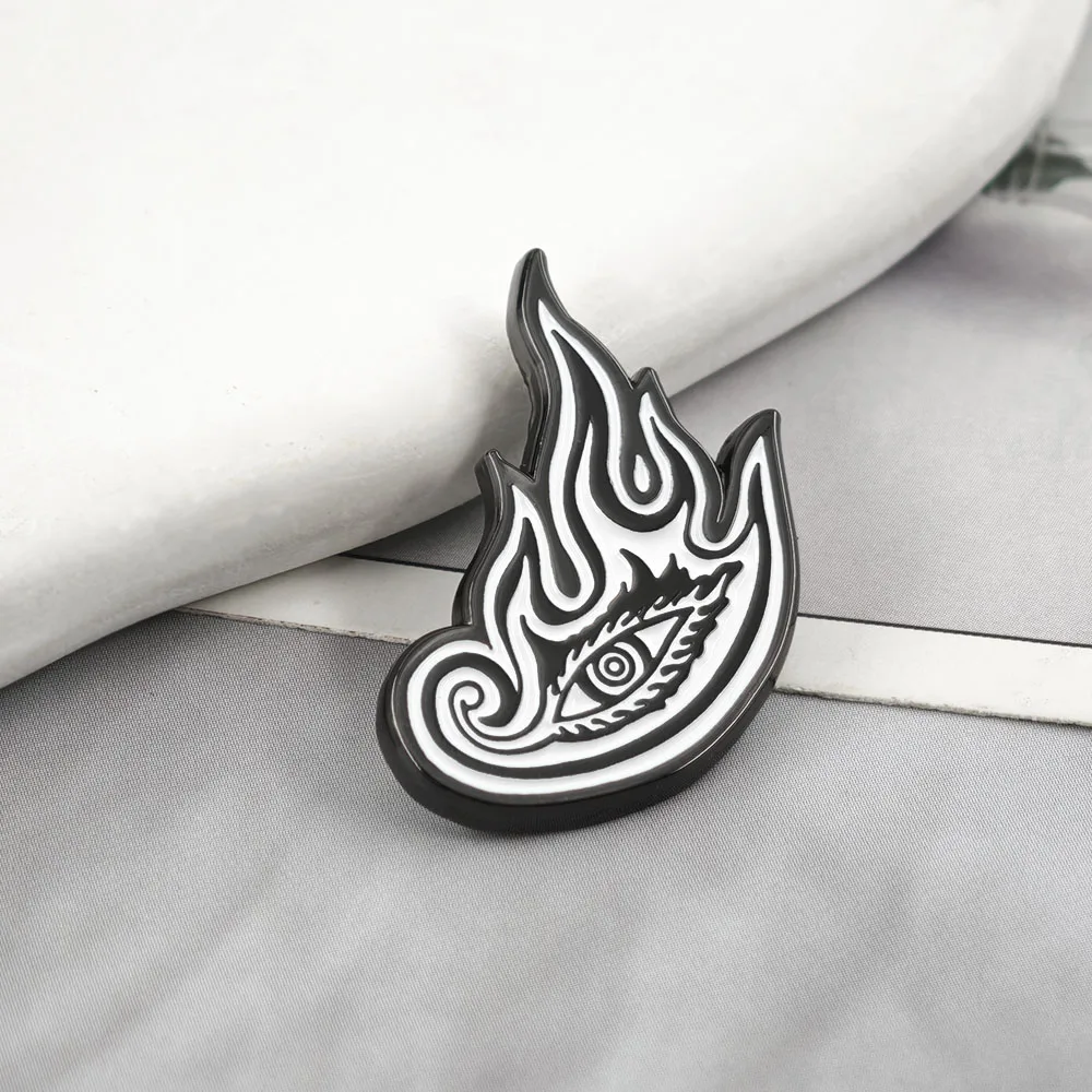 Tool-Band-Brosche, Lateralus, Flaming Eye, Metallabzeichen, „Embrace This Moment“, Emaille-Anstecknadel, Geschenk für Rockmusik-Fans, Kleidungsaccessoires – Detail 9