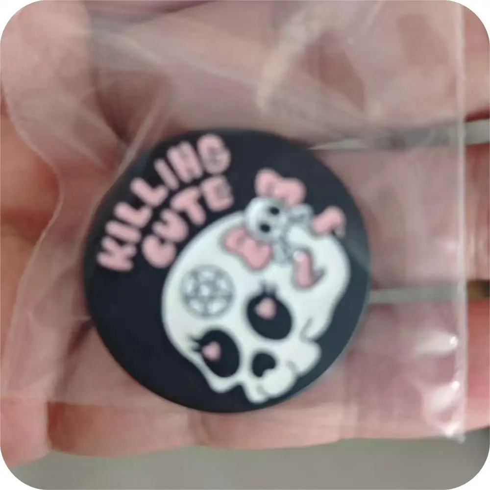 Pink Killing Cute Death's Skull Enamel Pins Skeleton Head Bowknot Pattern Round Brooches Punk Women Halloween Badge