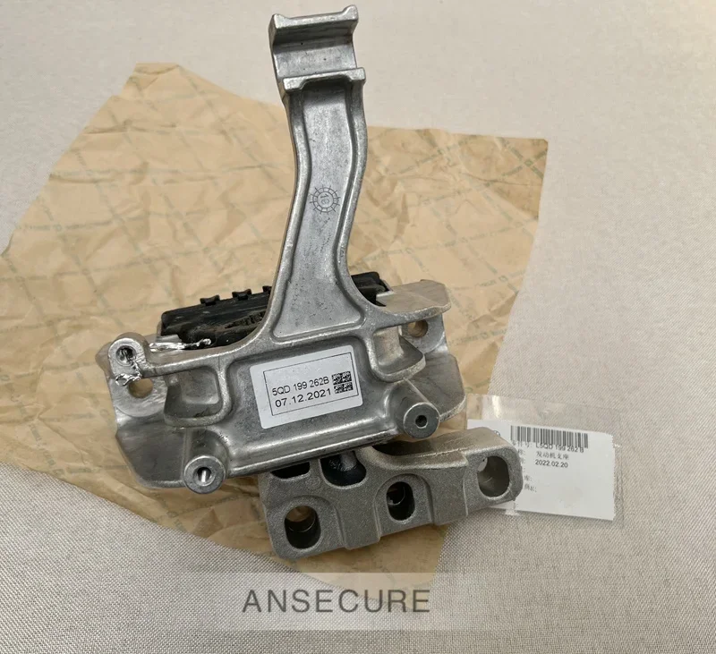

1.8 2.0 Right Engine Mounting Support Mount Bracket Rubber For Audi A3 8V Q2 TT VW Golf MK7 Passat B8 Arteon Skoda 5Q0199262BK