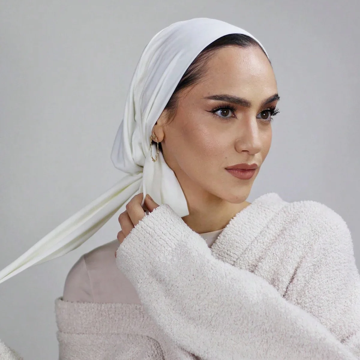 Soild Jersey-Instant-Hijab mit Raffhalterung für muslimische Frauen, einfach zu tragende Turban-Röhre mit verstellbaren Trägern, Damen-Stirnband-Wickel