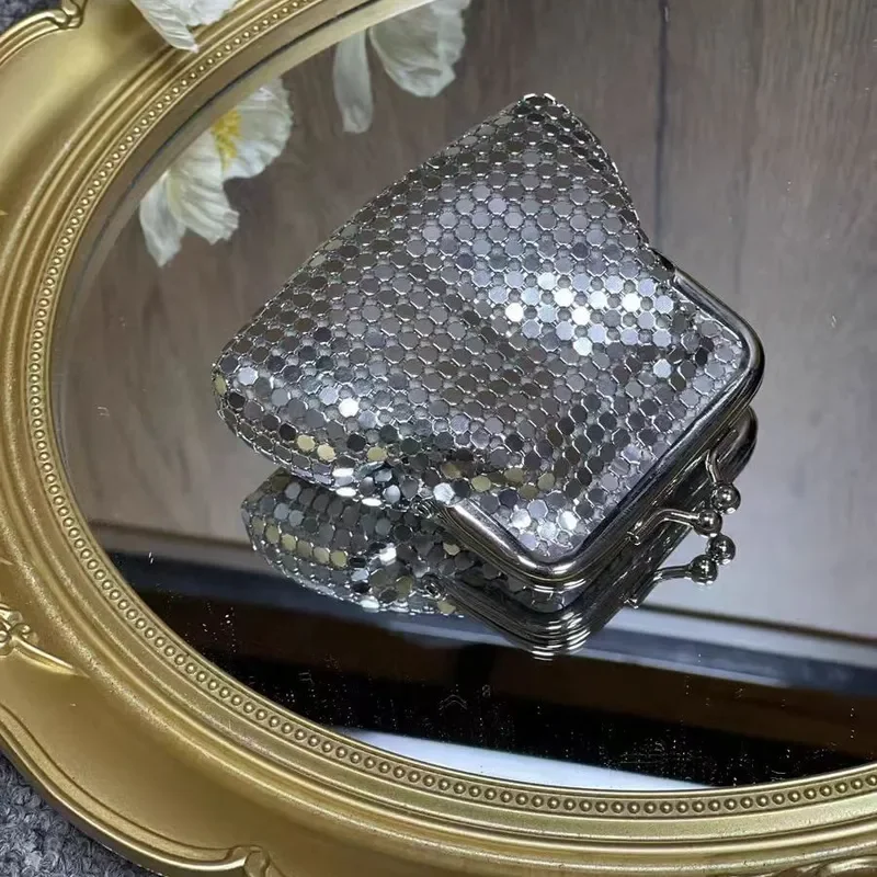 Simple shoulder bag snap button mini paint black hand-held diagonal span gold-plated/silver box chain messenger bag