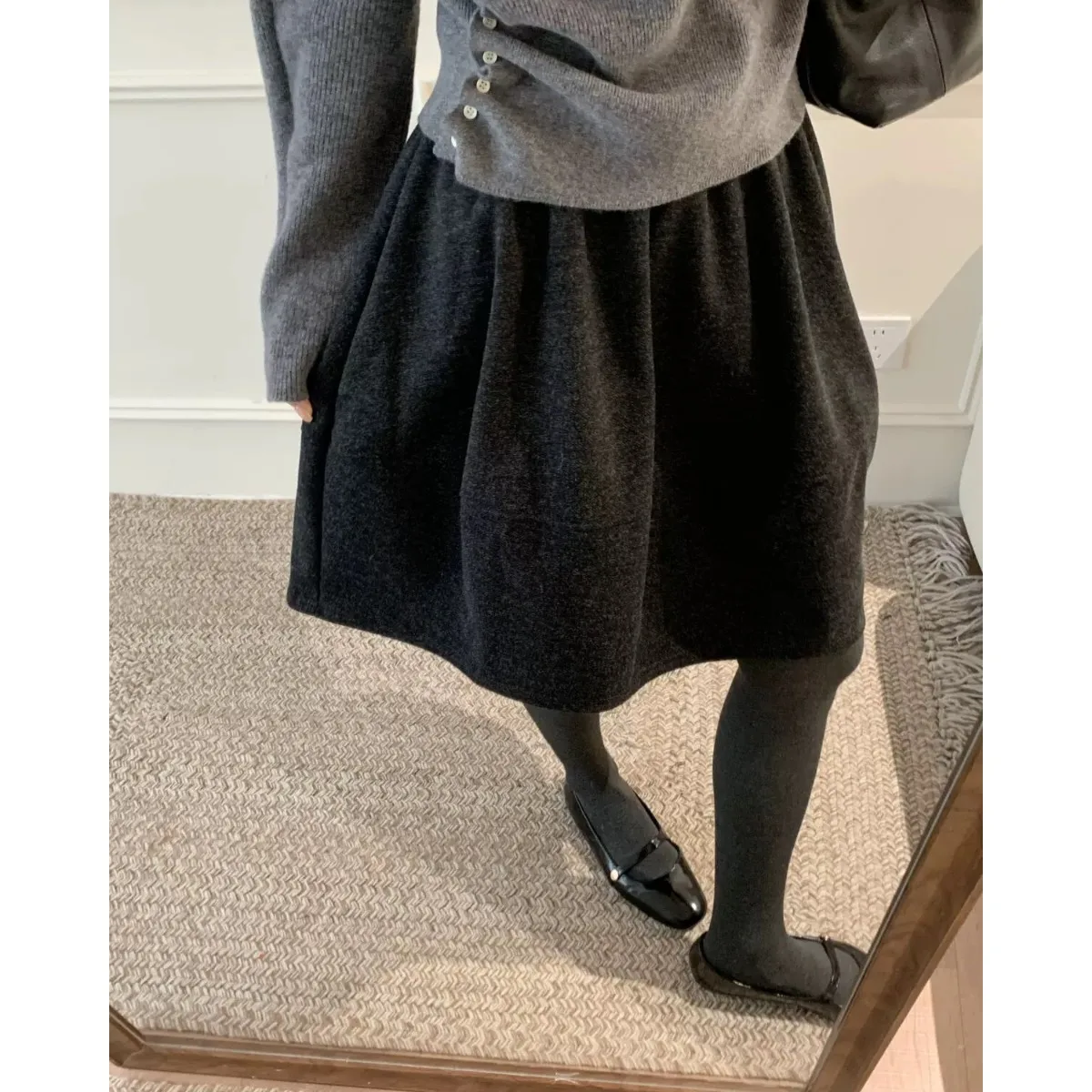 Elegant Knee-Length Woolen Bouffant Skirt with Pockets Spring Autumn Season High Waist Standard Fit Pure Color Commute Style