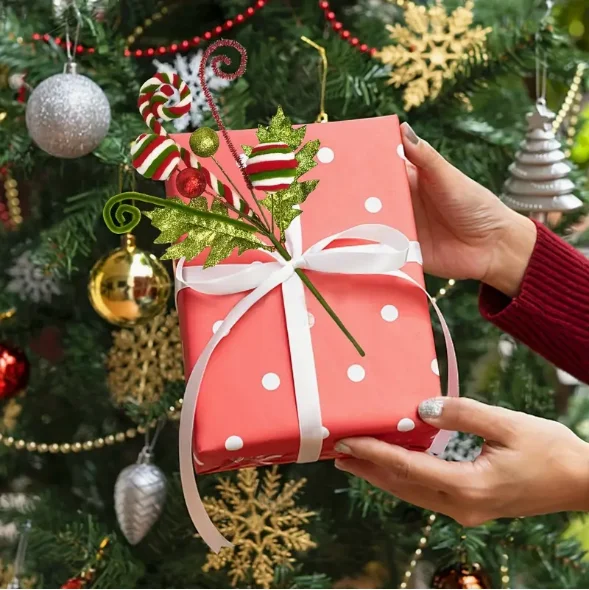 

2pcs Christmas Artificial Flower Branches Christmas Tree Flower Ornaments Festive Decoration For Home Office Party Flower