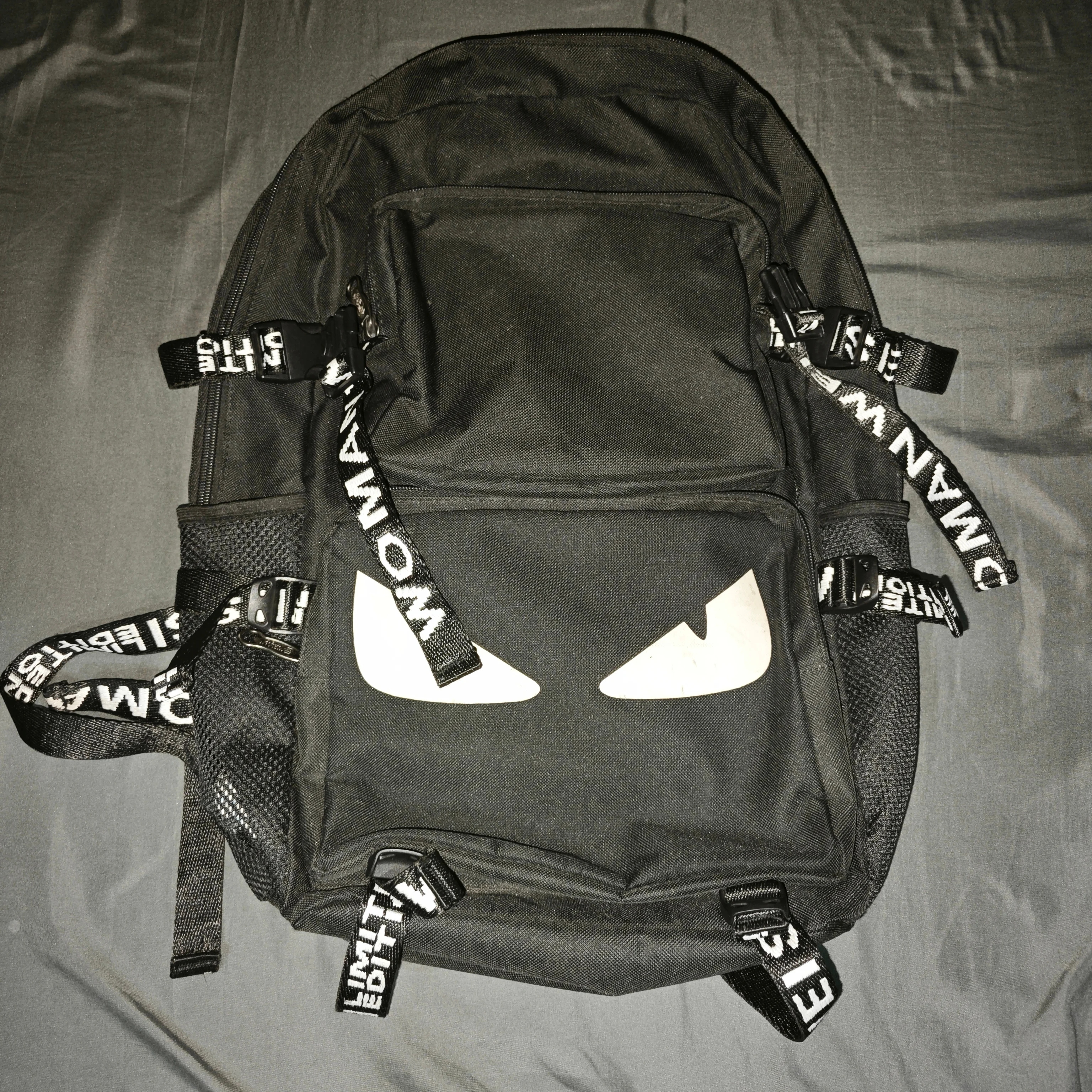 mochilas-grandes-de-moda-de-lujo-para-hombre-y-mujer-mochilas-escolares-impermeables-negras-bolsas-de-viaje-con-diseno-de-ojos-para-ir-al-trabajo