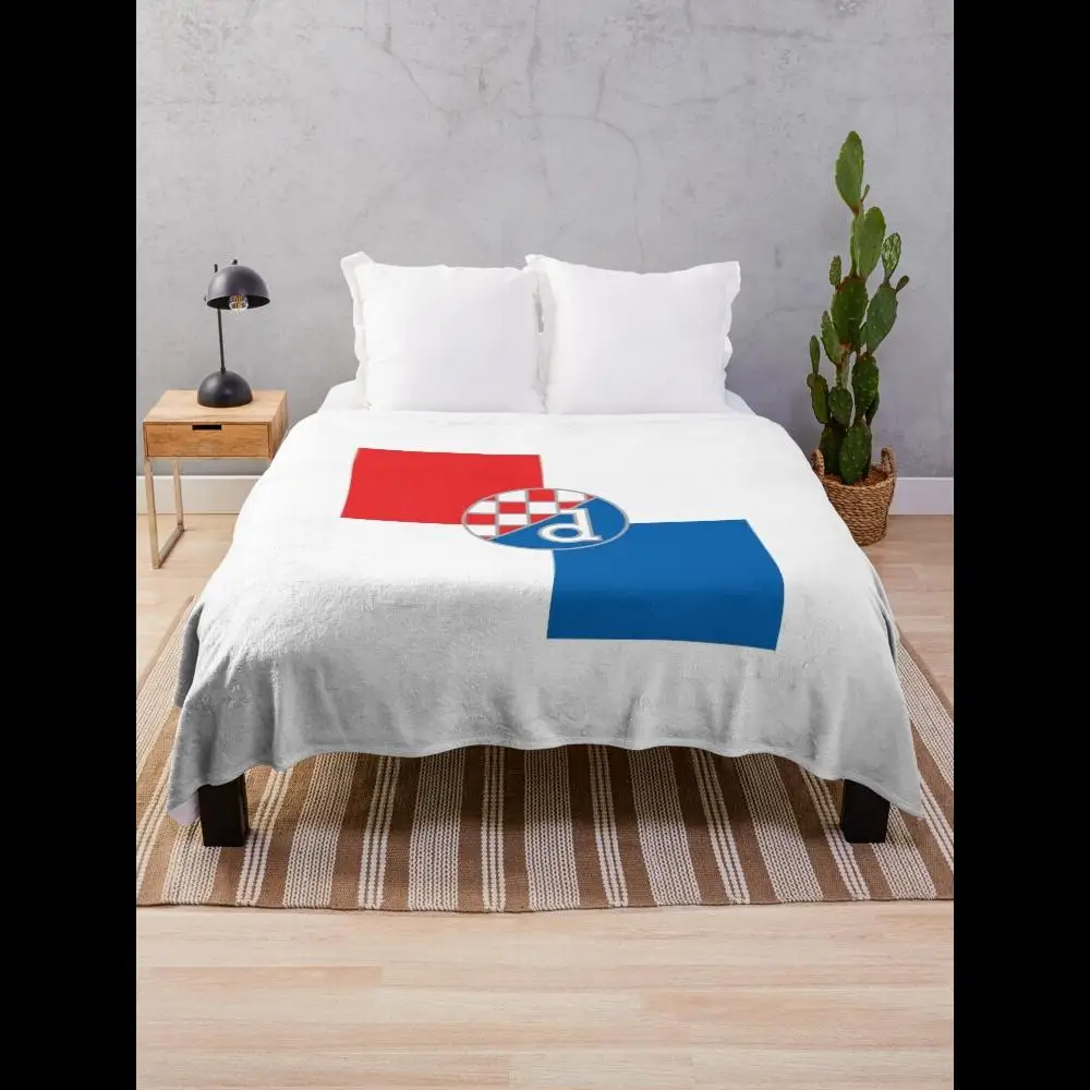 

Dinamo Zagreb Football Club Throw Blanket Official Team Design Cozy Fleece Blanket for Sofa Bed Home Decor Fan Gift
