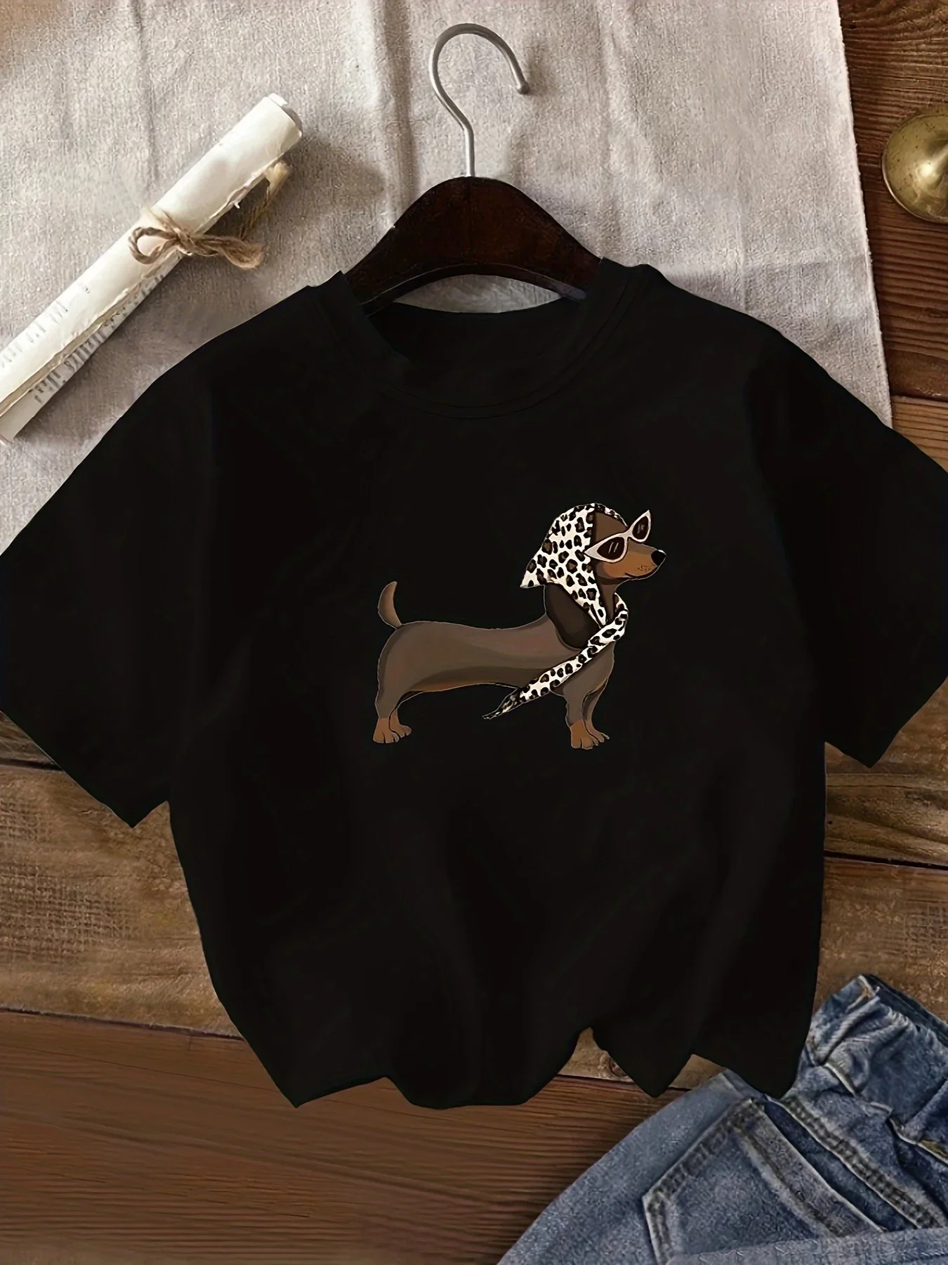 

Y2K Summer Clothing Women's Casual Dachshund Leopard Print Short Sleeve T-Shirt White Crew Neck Summer Tops Soft and Comfortable