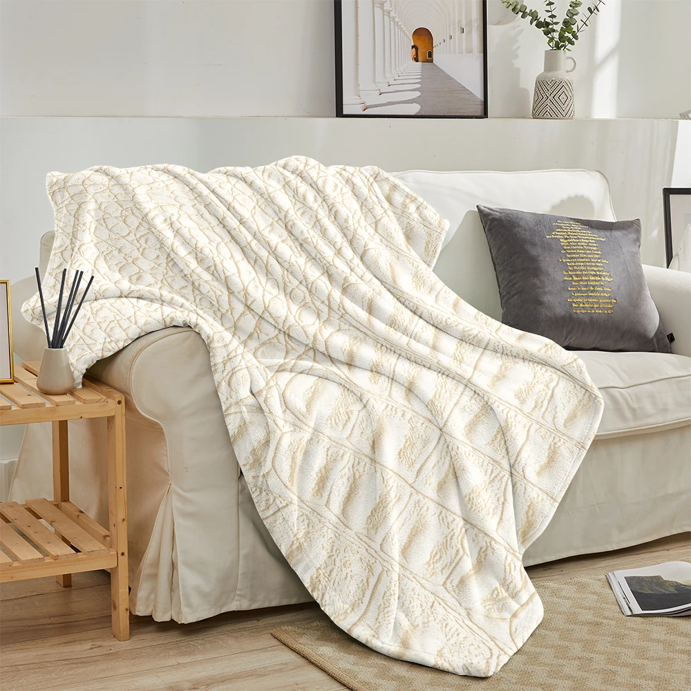 Cream Crocodile Skin Flannel Fleece Throw Blanket for Couch Sofa Lightweight Cozy Plush Blanket for Travel Office Nap