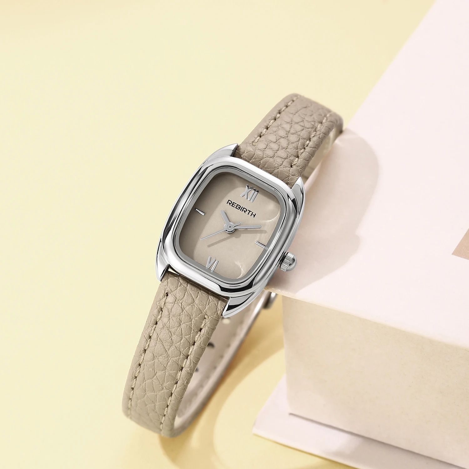 New Square Women's Watch with Simple Dial, Brown Leather Strap, Light Luxury, Versatile Quartz Women's Watch
