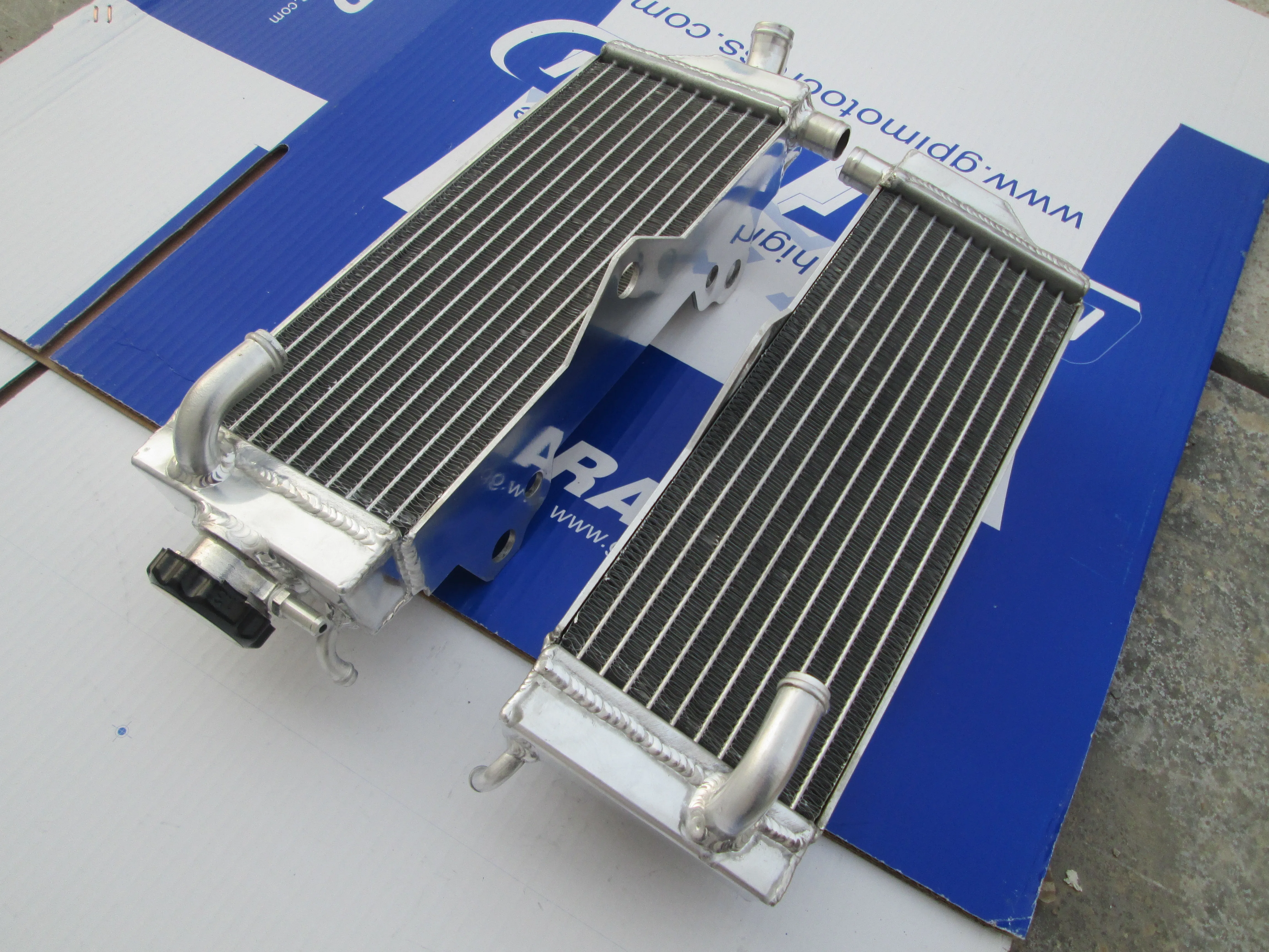Aluminum radiator for 1991-2001 Honda CR500 CR 500 R CR500R 92 93 94 95 96