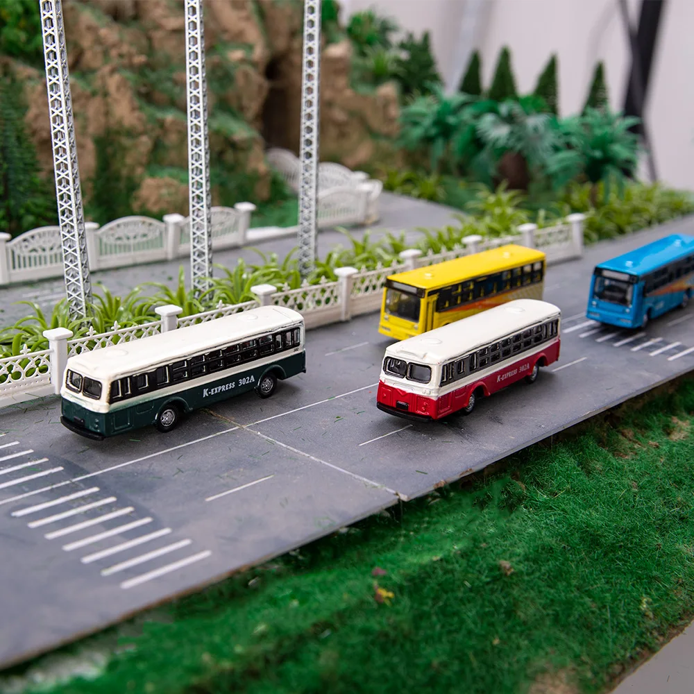 Alloy Miniature Bus Model Scale1:150 Luminous/Non-Luminous Car Kids Toys Building Scene Layout Materials Diorama Kits 3Pcs/Lot