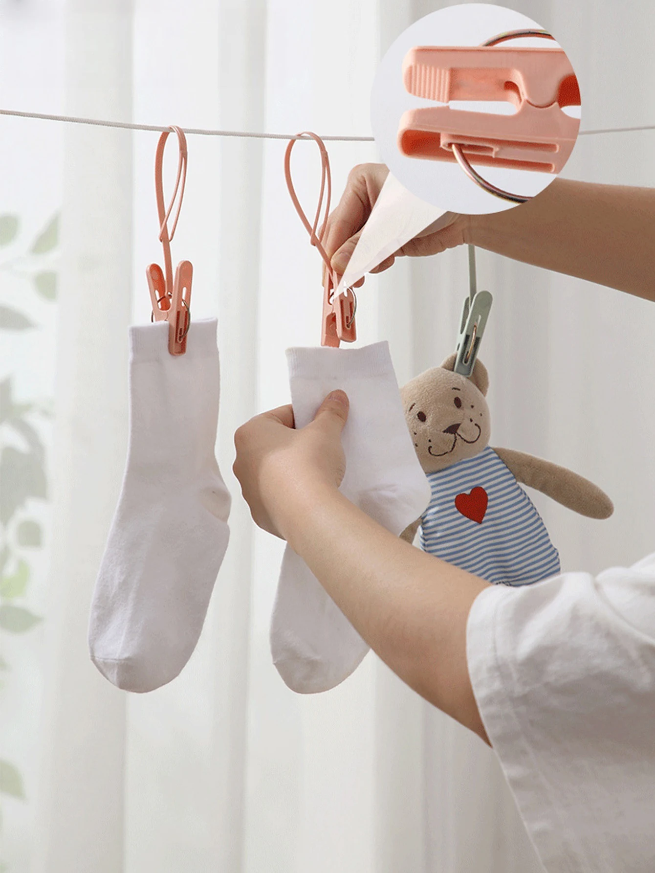12/24 Pcs Plastic Clip, Clothesline, Portable Household Clip, Drying Clothes and Underwear,Multifunctional Fixed Windproof Clip