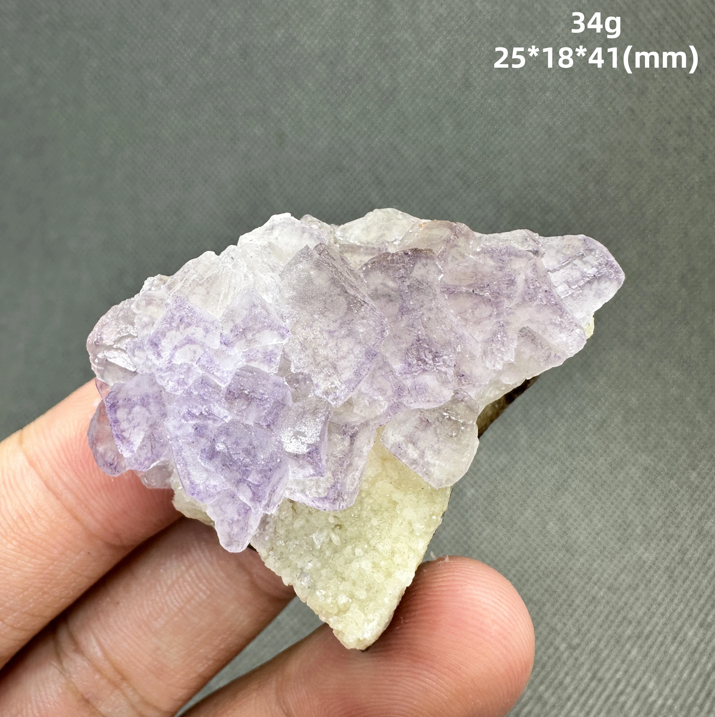 

34 г натуральный образец минерала флюорита GUIZHOU с фиолетовыми краями + целебные кристаллы кварца и камни, драгоценный камень