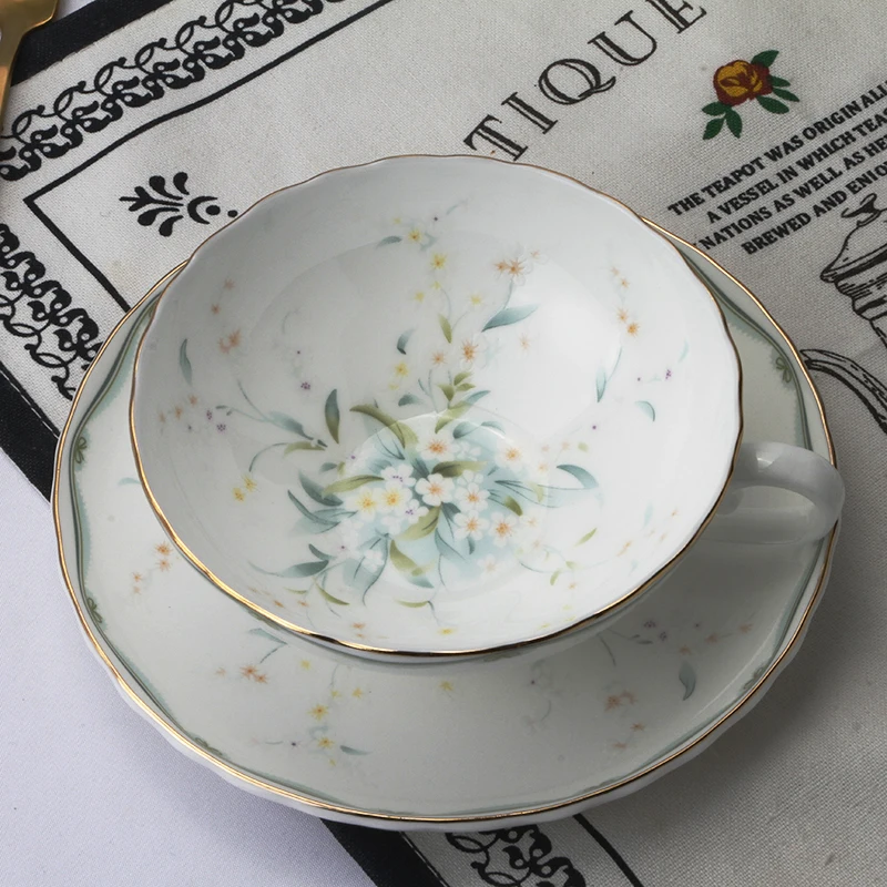 Top-grade Luxury Coffee Cup with Plate British Tea Set with Flower Pattern European Korean Chinese Style Breakfast Bowl