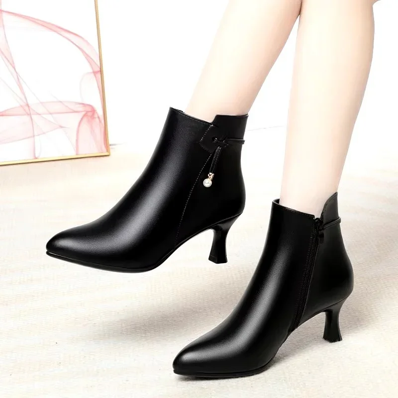 

6cm Elegant Fashion Fall Winter Soft Leather Shoes Women Boots 2024 Black Med Kitten Heels Ankle Boots with Fur for Office Mom