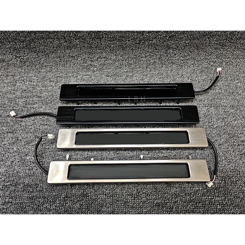 

for land rover defender 90/110 20-23 L663 Welcome pedal with light Luminous threshold pedal protection plate