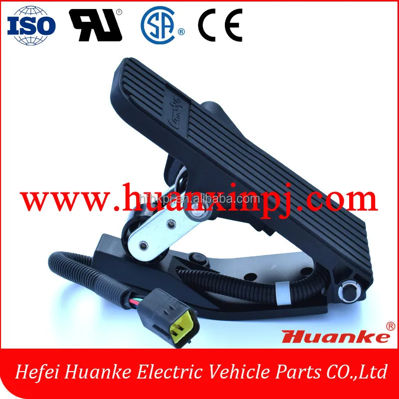 3.6V Wild Range Hall-Effect Throttle FZ3-133-13 for Hyundai forklift