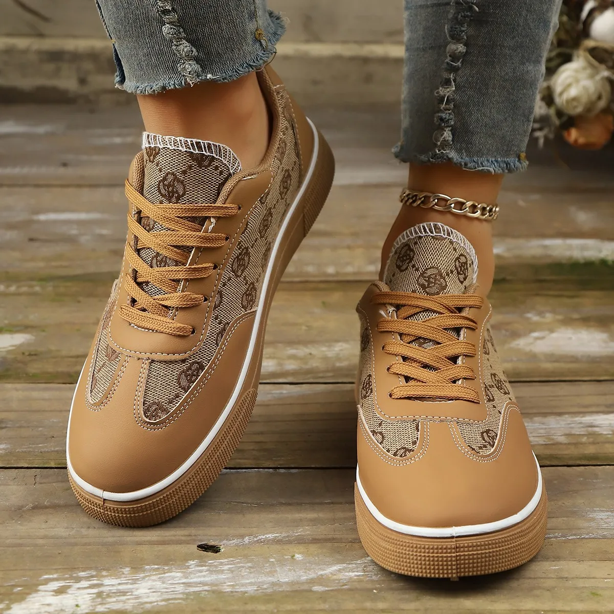 

Women's large-sized casual autumn new lace-up low-top flat single sneakers sneakers Comfort
