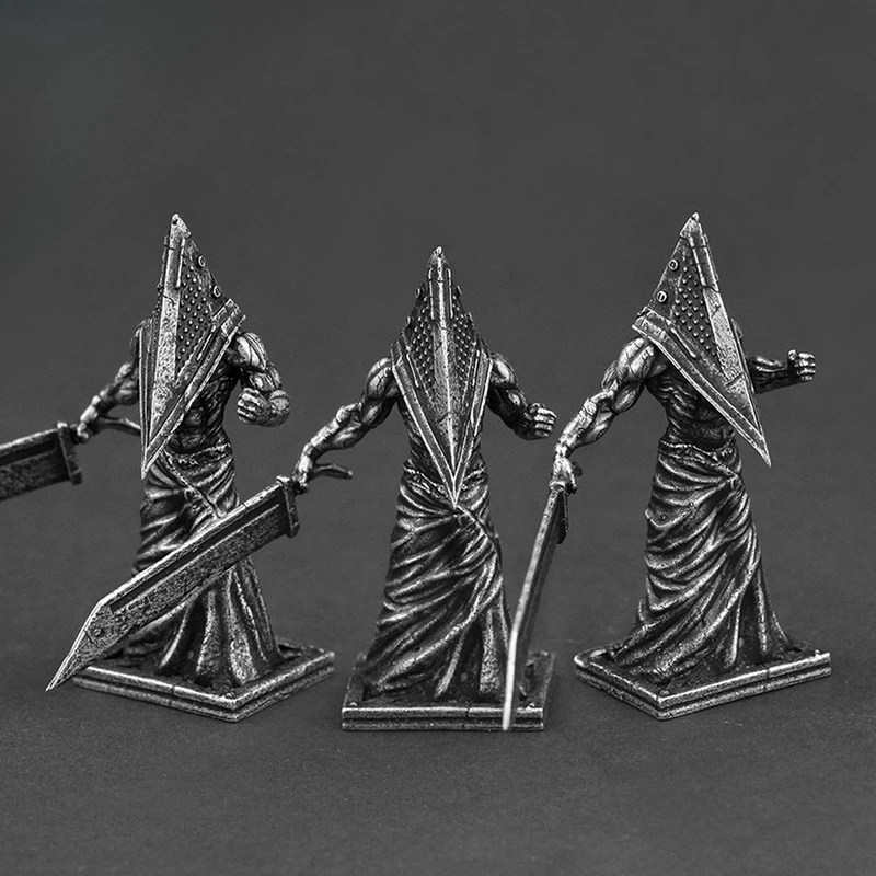 Silent Mountains Copper Pyramid Head Model Nurse Monster Soldier Model Desk Decorative Figurines Miniatures Decoration Crafts