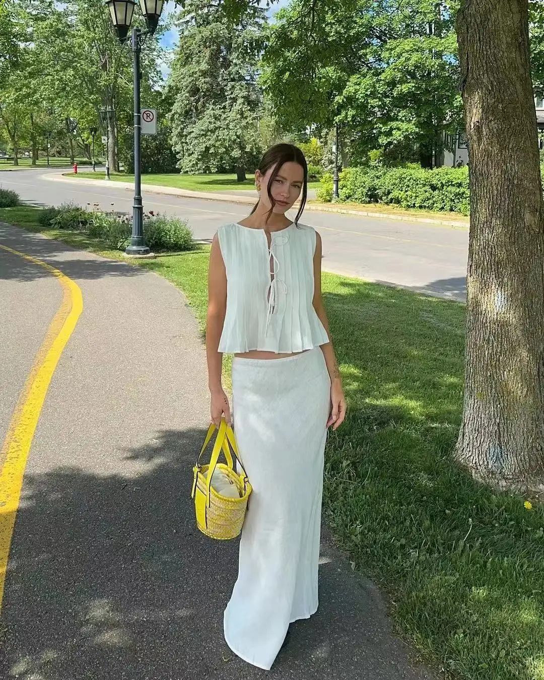 

Summer Fashion Bandage O-Neck Tops Skirt Suit Women Casual Slim Tank Sexy Sleeveless Hollow Out Female Club Party Versatile Tank