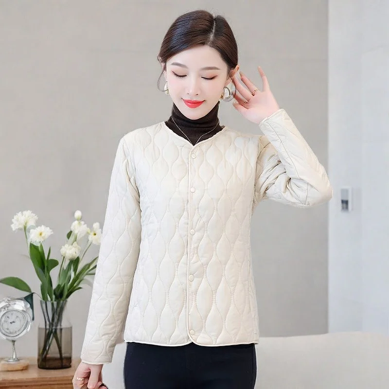 2025 Giacca primavera autunno Cappotto leggero in cotone da donna Nuovo piumino interno in cotone Cappotto in cotone sottile di fascia alta femminile
