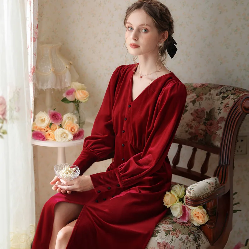 French Style Velour Robe Vintage Nightgown Women Winter Warm Long Sexy Night Dress Victorian Pleuche Velvet Nightwear Sleepwear